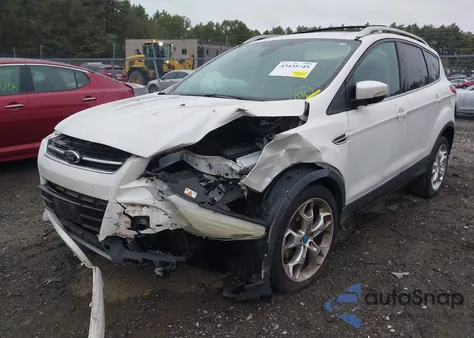 2013 Ford Escape Titanium z USA, uszkodzony, nr VIN 1FMCU9J94DUC30248